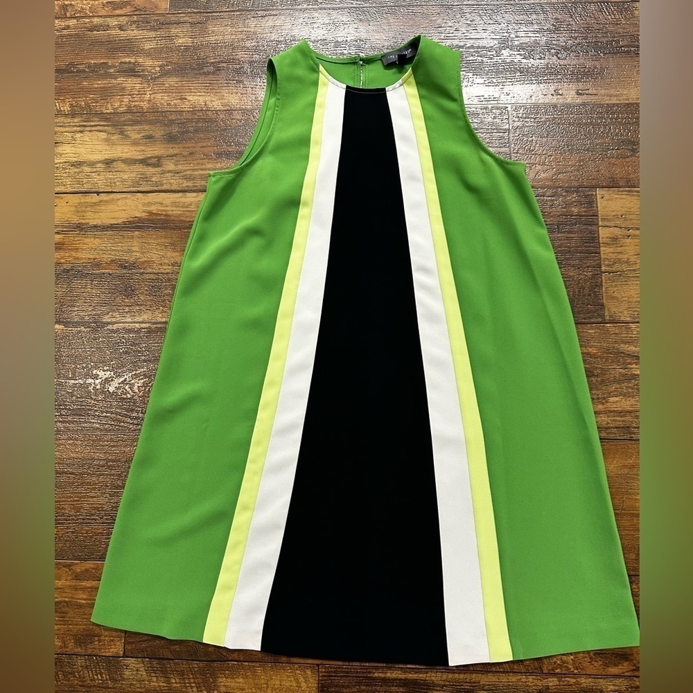 The limited green black beige sleeveless sheath dress size petite small EUC